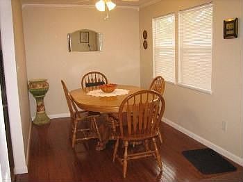 4th image of 2421 Palmer Dr