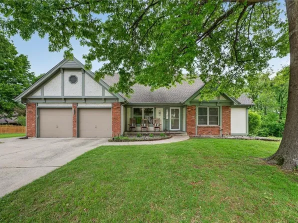 6505 N Wabash Ave, Gladstone, MO 64118