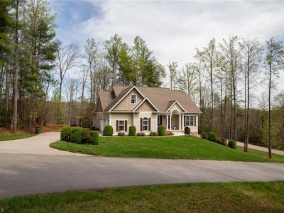 161 Burberry Dr, Purlear, NC, 28665