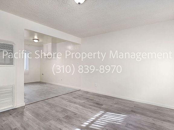 2nd image of 8700 S Normandie Ave APT 2