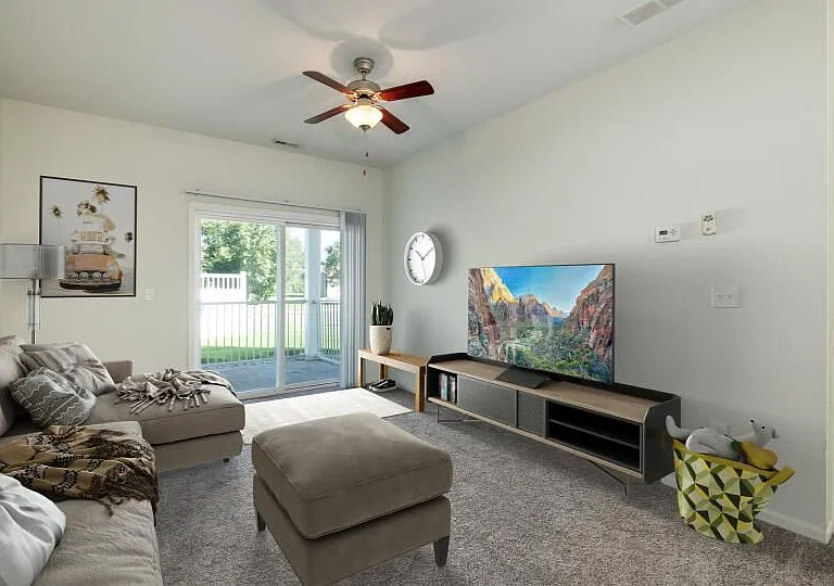 Regency Apartment Homes — Photo 9