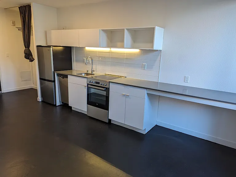 Thomas Street Lofts — Photo 7
