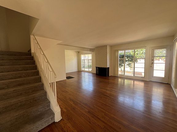 2nd image of 895 W Huntington Dr