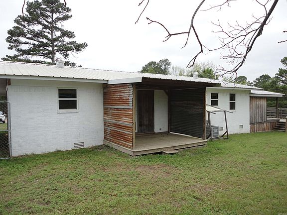 4th image of 24 Smith Rd