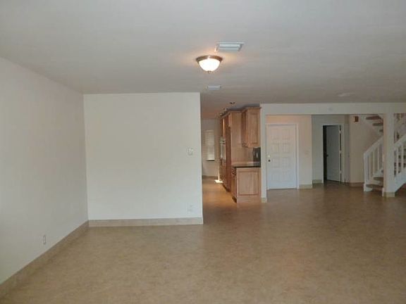 5th image of 710 Deer Creek North Shore Dr