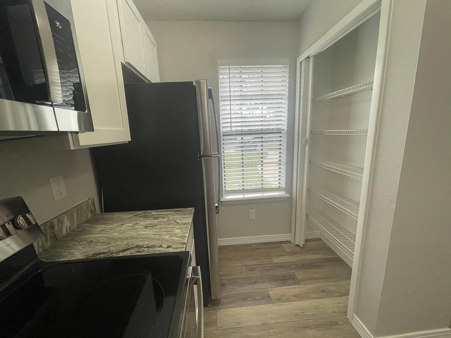 1307 Topfield Ct — Photo 4