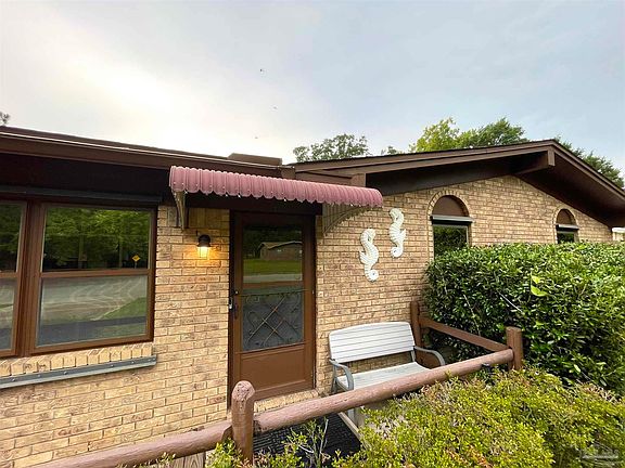 4th image of 2995 Newton Dr