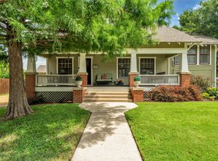 300 W College St, Grapevine, TX 76051