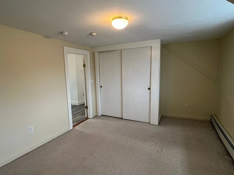 122 Lafayette Rd — Photo 18