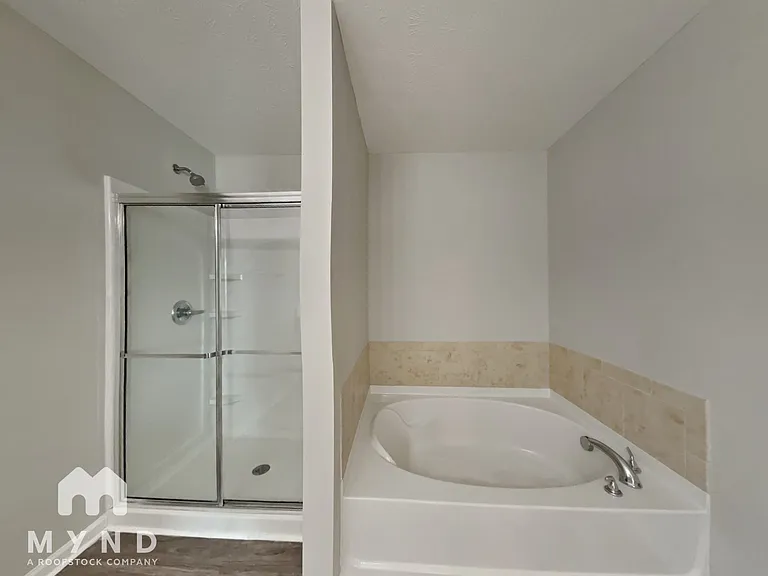 2895 Beethoven Ave — Photo 10