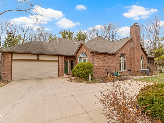 5th image of 2042 Oldfields Circle North Dr