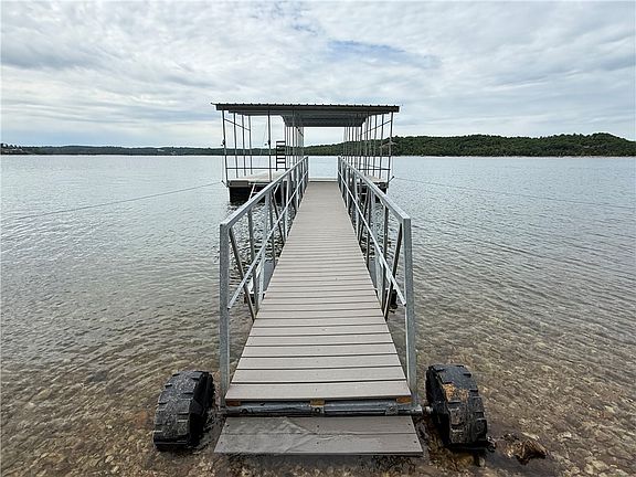 3rd image of 18312 Roth Ridge Rd #26-31