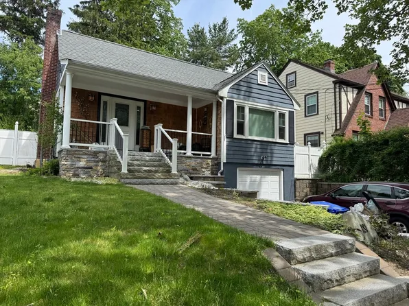 181 Bonad Rd, Brookline, MA 02467
