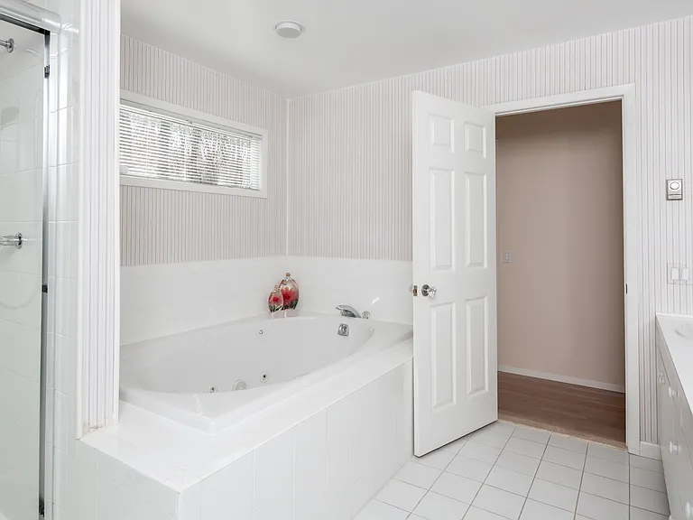 2784 Deerfield Rd — Photo 9