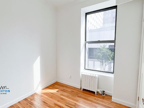 4th image of 108 9th Ave #2D