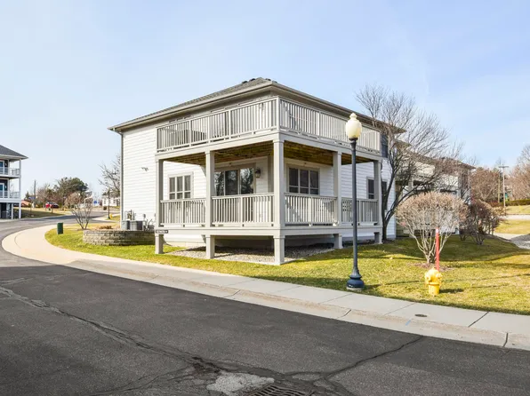 200 Garden Ter #B21, Douglas, MI 49406