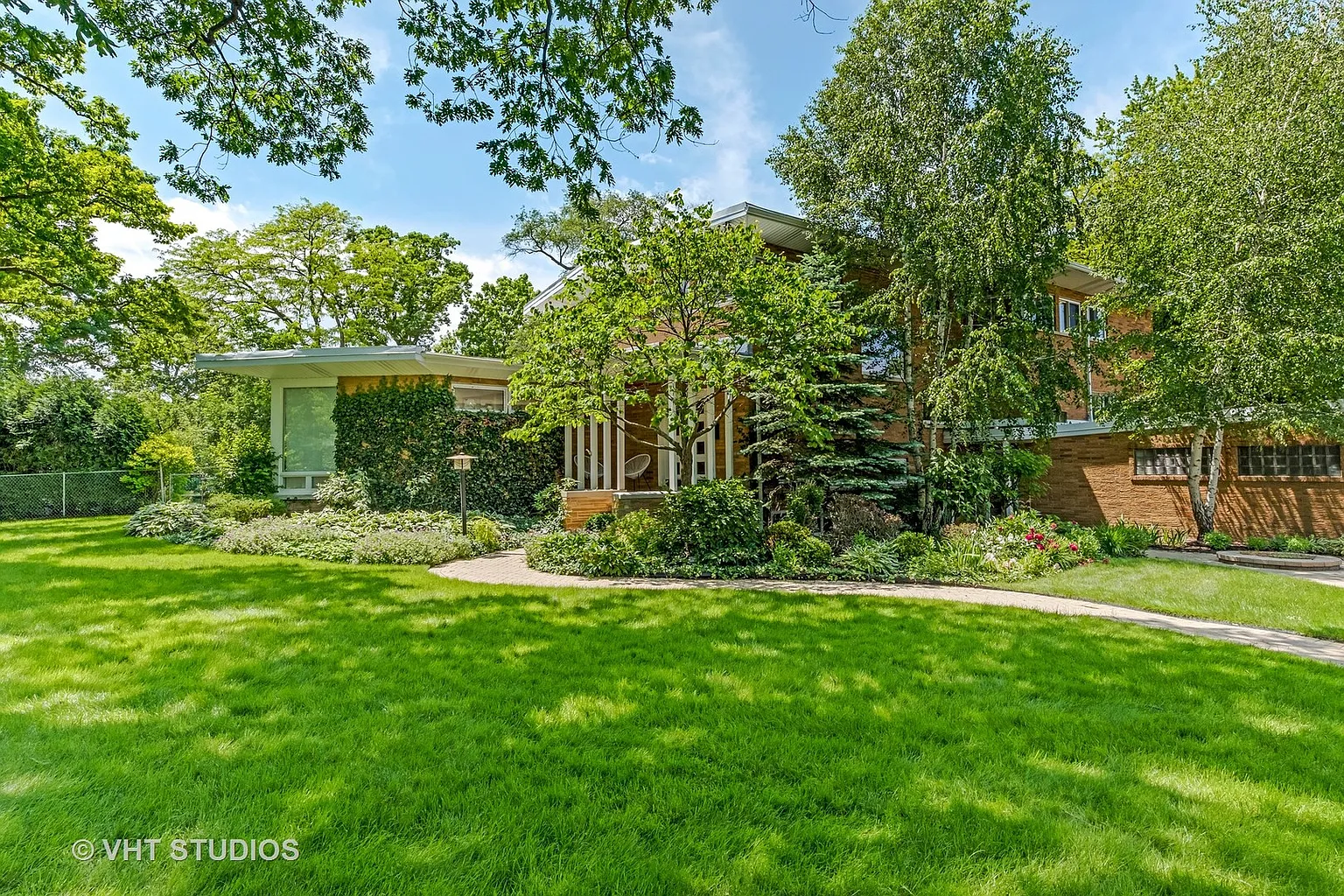 1160 Skokie Ridge Dr photo 1