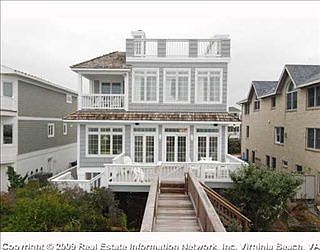5th image of 828 S Atlantic Ave