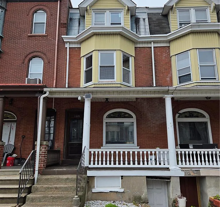 138 S 14th St