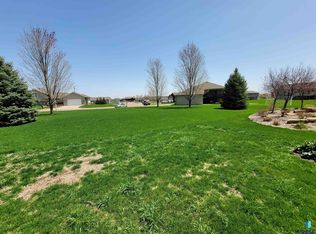 217 S Augusta Ave, Brandon, SD 57005