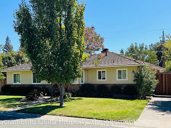 2nd image of 1514 Sherwood Ave