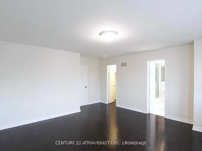 40 Alanbull Sq — Photo 5
