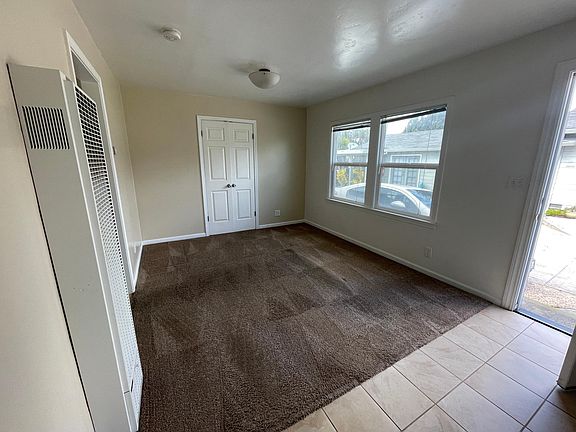 4th image of 21681 E Cliff Dr #10