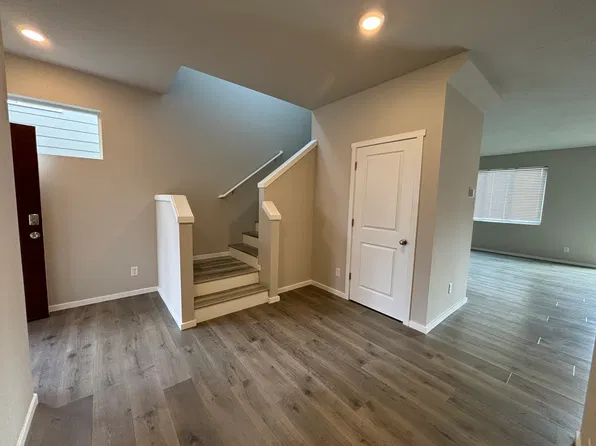 18779 108th Ave E, Puyallup, WA 98374