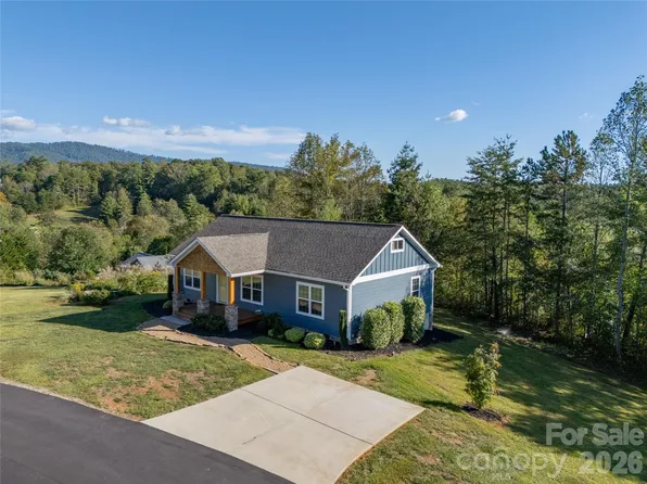 105 Bluebell Ridge Ln, Weaverville, NC 28787