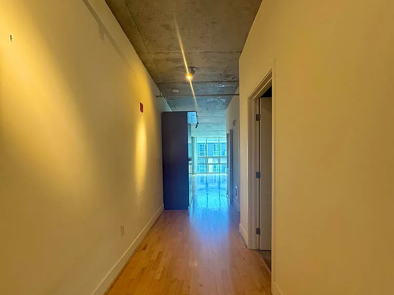 311 Oak St #804 — Photo 8