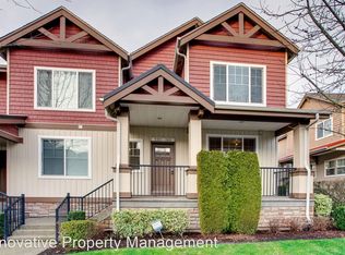 585 NW Lost Springs Ter UNIT 102, Portland, OR 97229