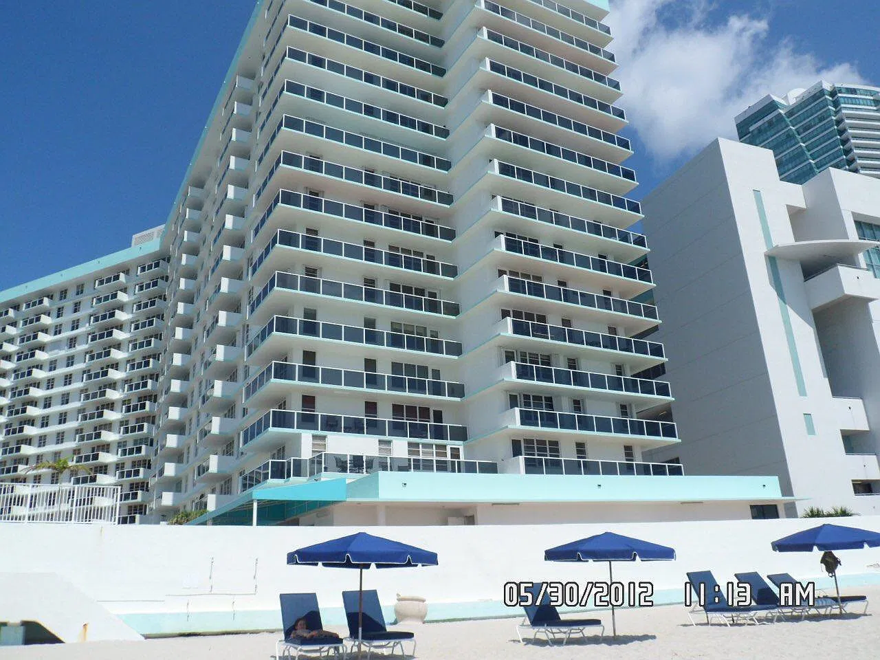 2 bed, 1570 sqft, $5,700 — Photo 4