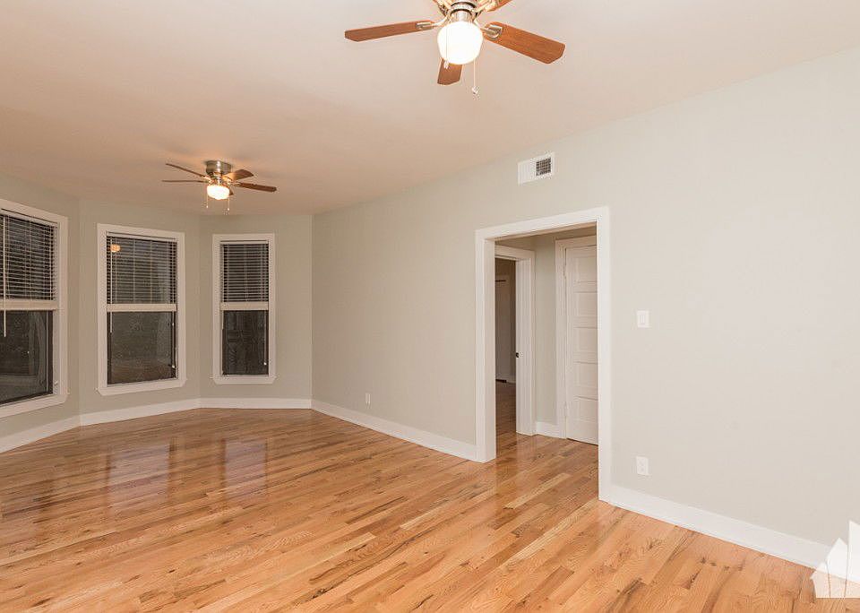 1st image of 639 W Oakdale Ave APT 2