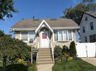 931 Hayes St, Baldwin, NY 11510