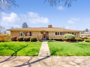 2458 Belleview Ave, Westchester, IL