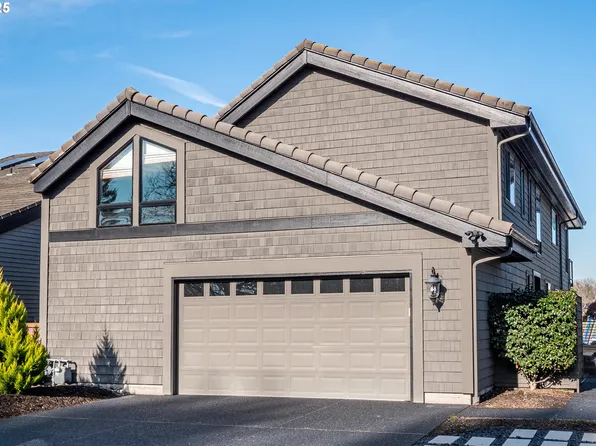 325 N Lotus Beach Dr, Portland, OR 97217