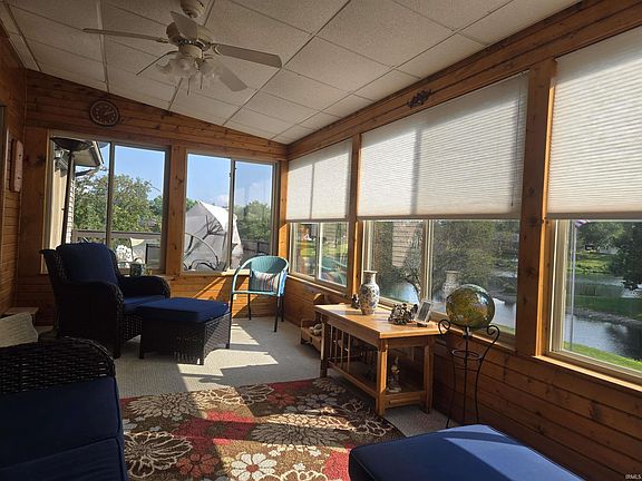 3rd image of 509 N Shore Ct