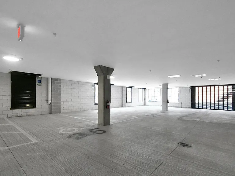 Beautiful luxury apartments available close to downtown! — Photo 1