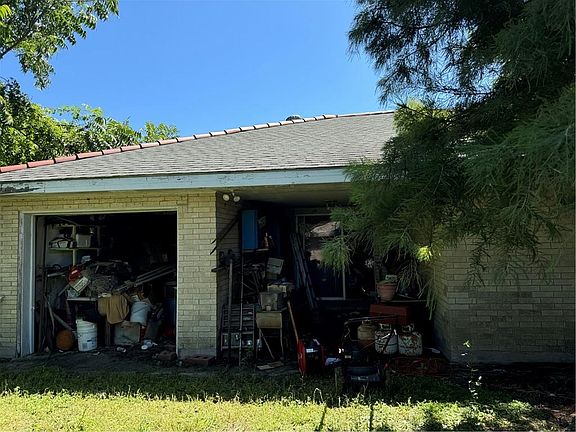 4th image of 7818 Lafourche St