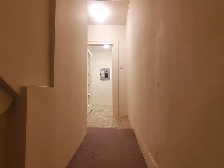 320 Washington St — Photo 12