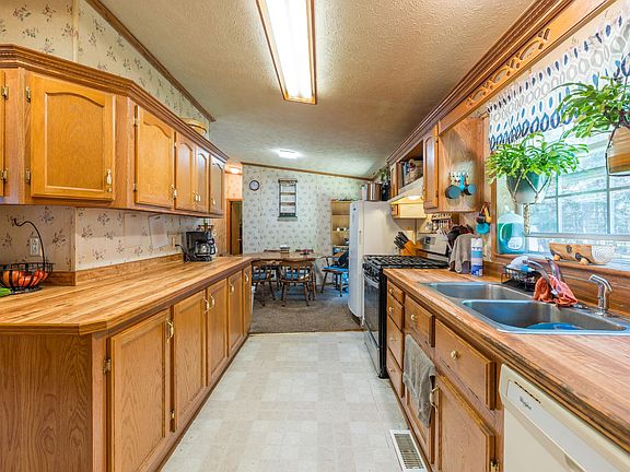 4th image of 4778 Dyer Rd