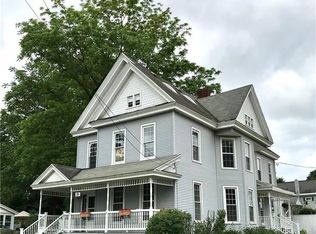 39 Lock St, Phoenix, NY 13135