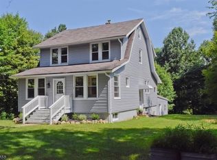 106 Fayson Lake Rd, Kinnelon, NJ 07405