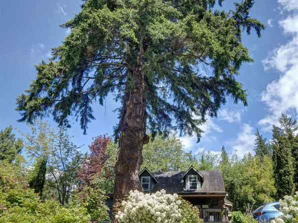 2602 Lower Rd, Sunshine Coast, BC V0N 2W4