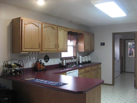 2nd image of 15 Brandon Ln