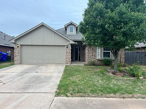 2024 Pelham Dr Photo 1