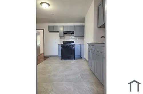 47 Fleming Ave #1 Photo 1