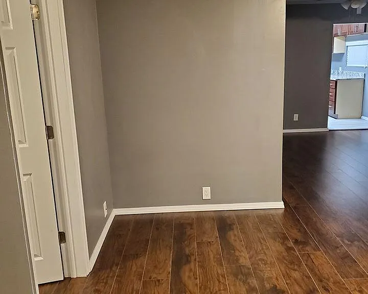 2263 W Parkhill Ave — Photo 3