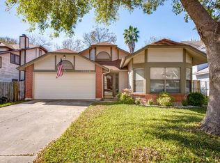 15214 Sunset Grv, San Antonio, TX 78247