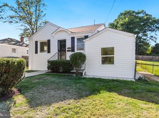 1312 Dunbar Oaks Dr, Capitol Heights, MD 20743